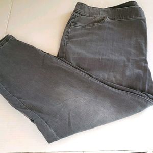 Gray Wash Jegging